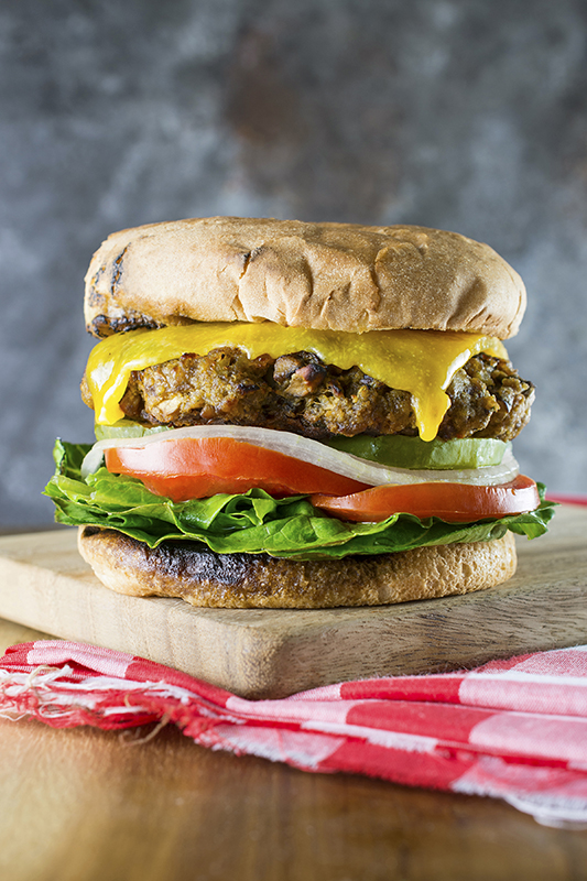 50/50 Burger | Easy recipe for a healthier burger- half meat, half mushrooms