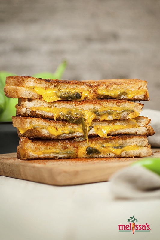 Know Your Chile Peppers: The Ultimate Guide l hatch chile grilled cheese sandwich