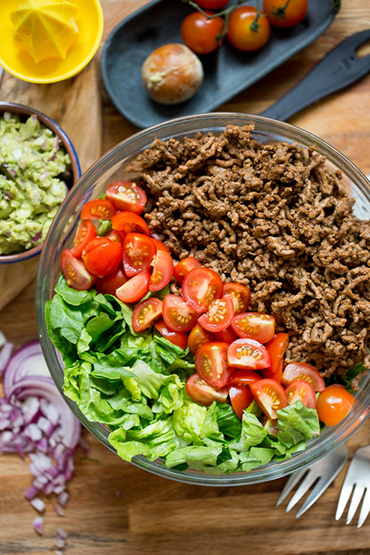 The Best of Whole30 Recipe Roundup l whole30 taco salad