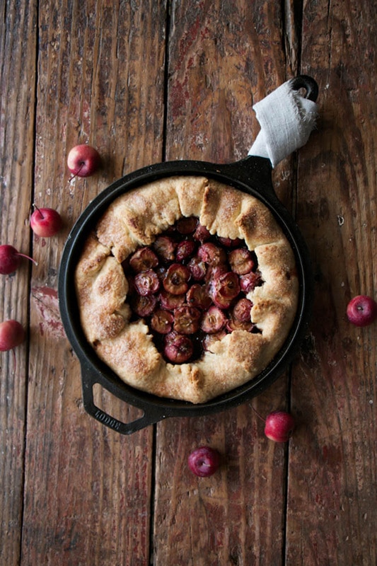 20+ Amazing Apple Recipes for Fall l caramel crab apple galette