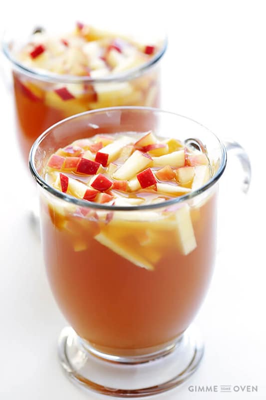 20+ Amazing Apple Recipes for Fall l homemade apple cider