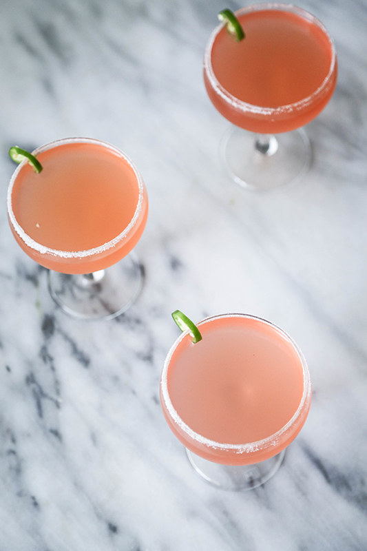 25 delicious ways to spice up National Pepper Month l peach serrano margarita