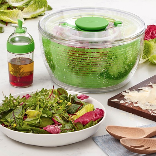 2018 Gift Guide for Food Lovers l oxo salad spinner