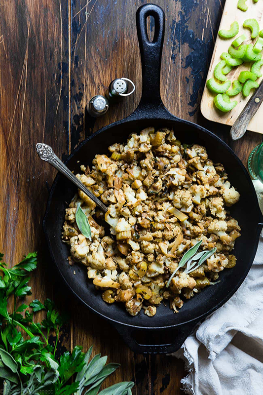 Healthy Thanksgiving Sides Recipe Roundup l cauliflower low carb paleo vegan stuffing