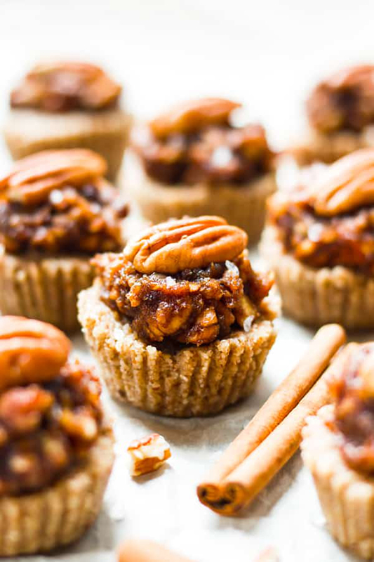 Healthy Thanksgiving Sides Recipe Roundup l no bake pecan pie mini tarts