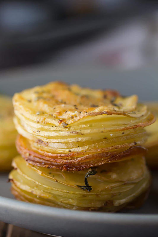 Healthy Thanksgiving Sides Recipe Roundup l parmesan rosemary potato stacks