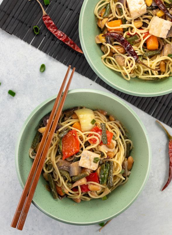 kung pao noodles, chinese new year recipes, chinese new year traditions, plant based recipes, noodle dishes